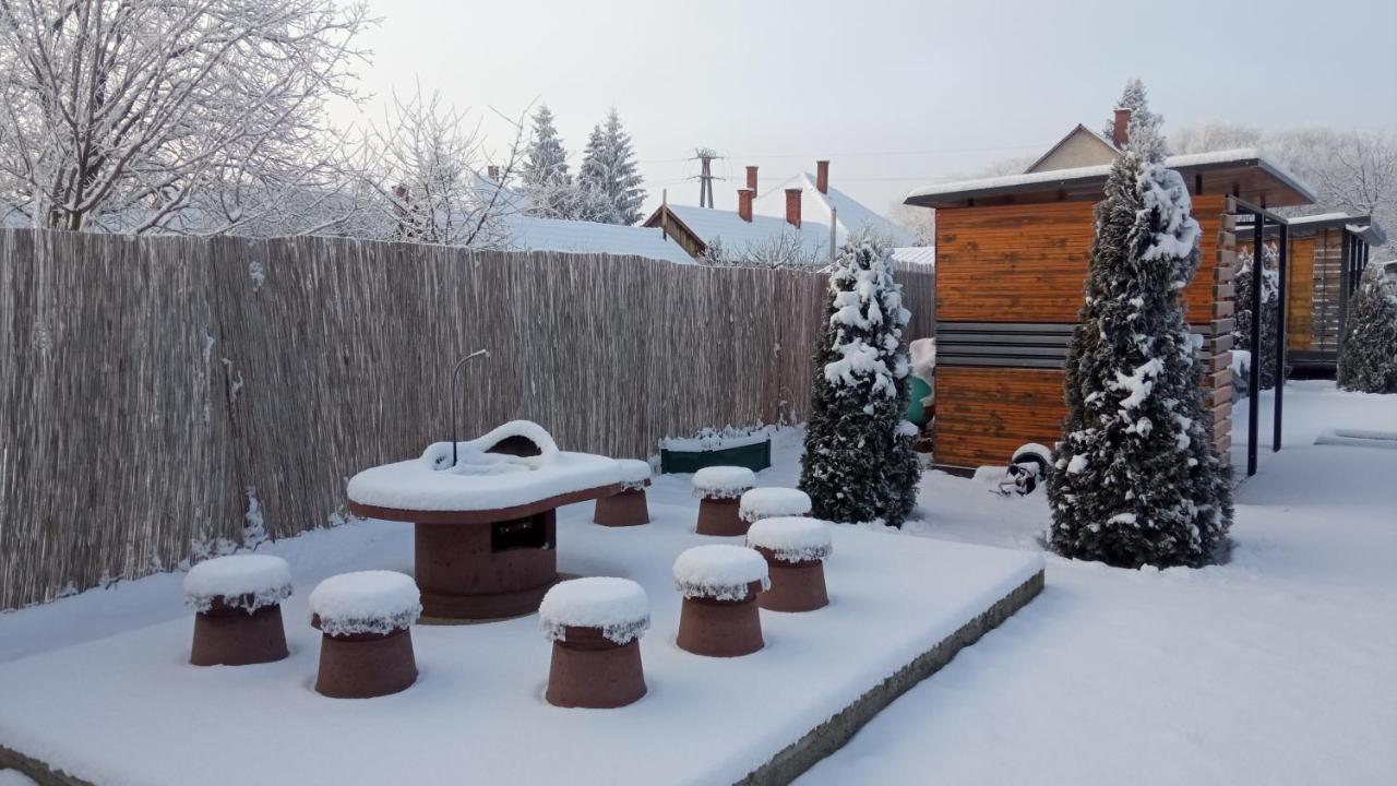 Green Corner Wellness Puspokladany Екстер'єр фото